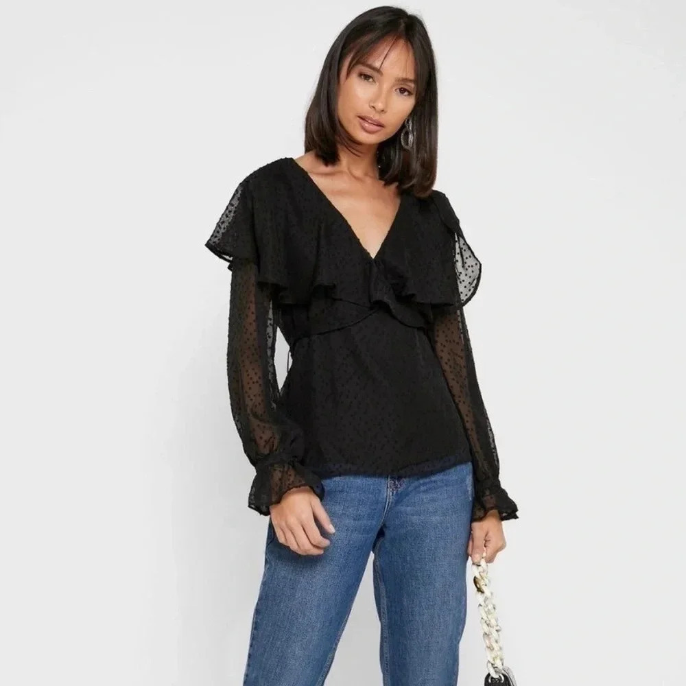 TOPSHOP women’s black swiss dot sheer wrap blouse. Size 6. NWT!